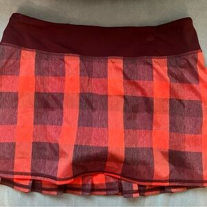 Lululemon vintage plaid print Pace Rival skirt.  Size 8.